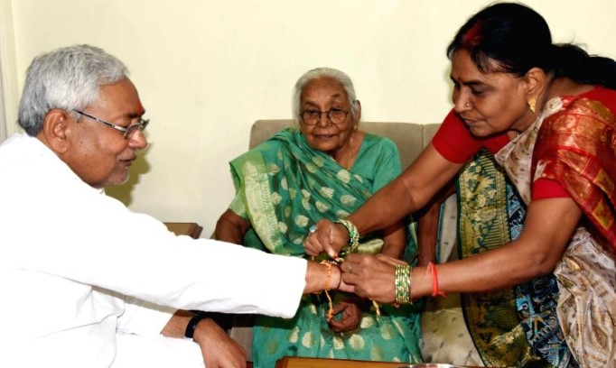 Nitish Kumar — Early Life and Family