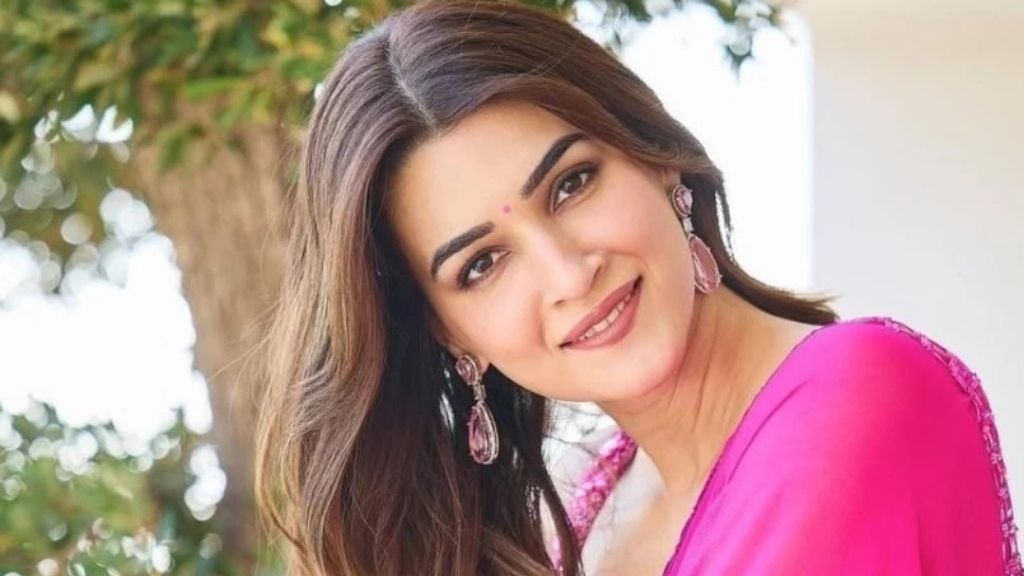 Kriti Sanon — Kriti Sanon, Boy Friends, Cars, Banglows, Age, Net Worth 2026 Net Worth