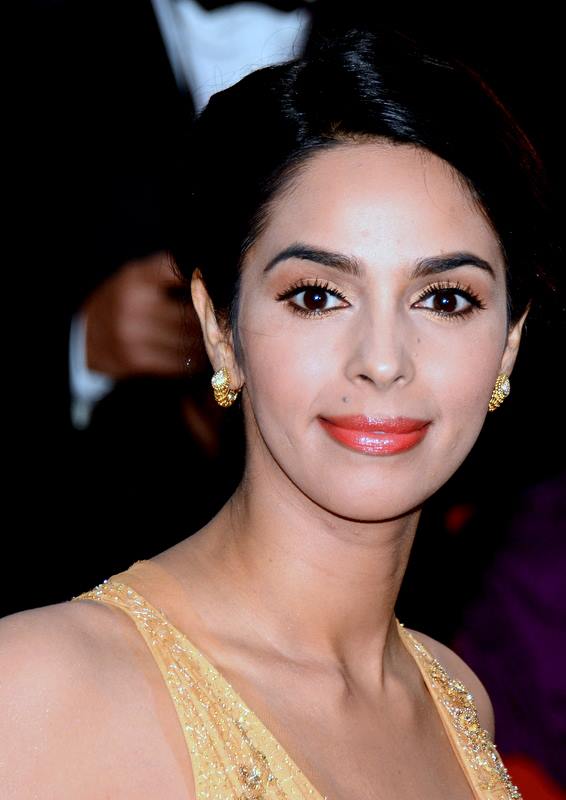 Mallika Sherawat photo