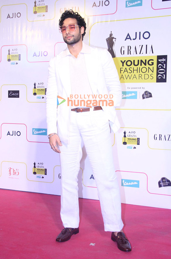 Siddhant Chaturvedi photo